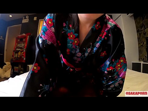 ❤️ Keçika ciwan a cosplay ji seksê hez dike ku bi orgazmê bi şûjinek di hespêk û blowjob de. Keçika Asyayî ya bi pisîka porî û bi cil û bergên kevneşopî yên Japonî di vîdyoya amator de ku masturbasyona bi pêlîstokên qijikê nîşan dide. Sakura 3 OSAKAPORN. ❤️❌ Vîdyoyê qijk li porno ku.high-pass.ru ❌️