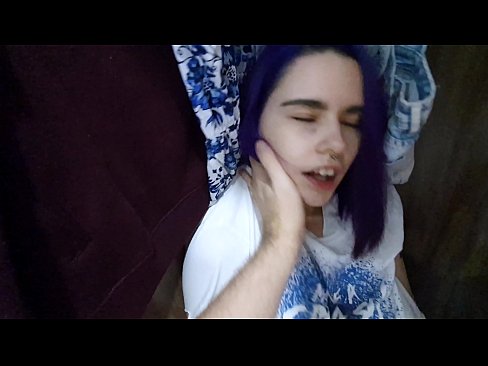 ❤️ Xwişka min di dolabê de dît û alîkariya wê kir ❤️❌ Vîdyoyê qijk li porno ku.high-pass.ru ❌️